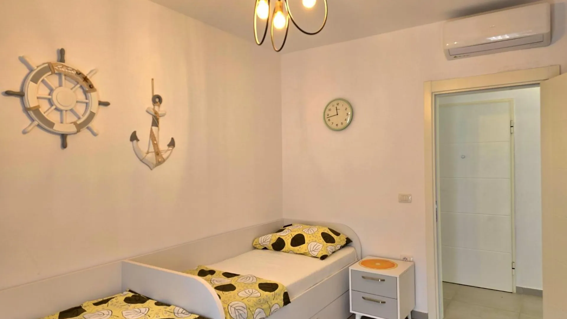 Apartamento Comfortable Group Stay In San Pietro Plazhi San Pietro